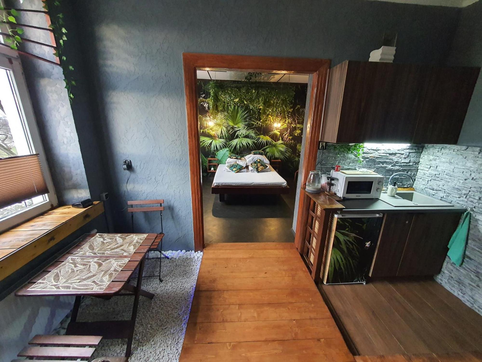 Z Jacuzzi Апартаменти *