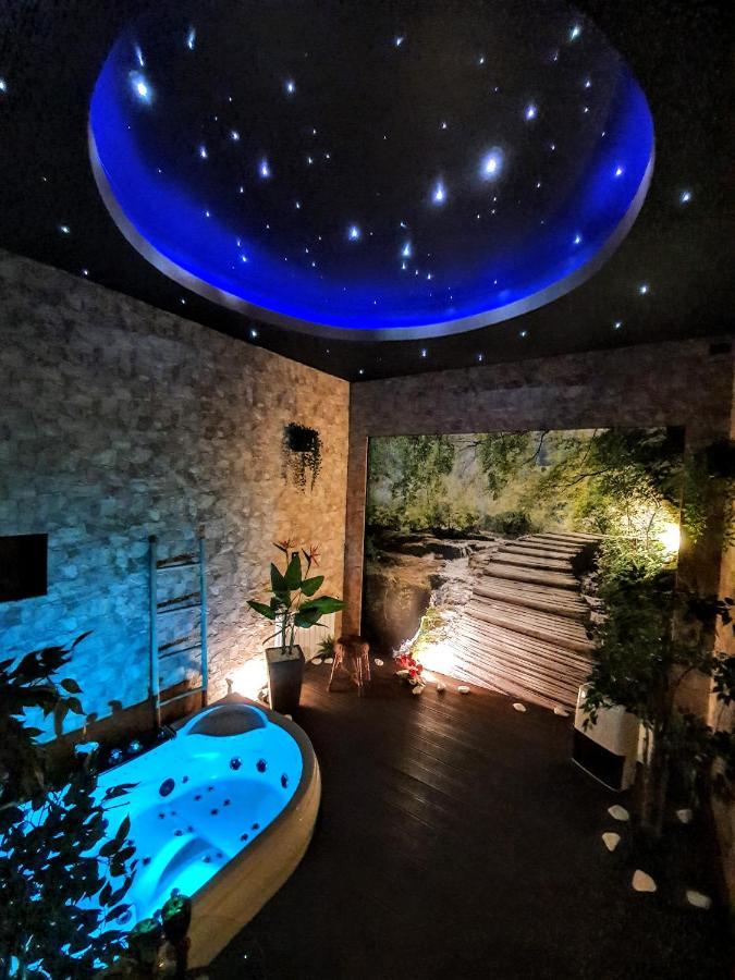 Z Jacuzzi Leilighet *